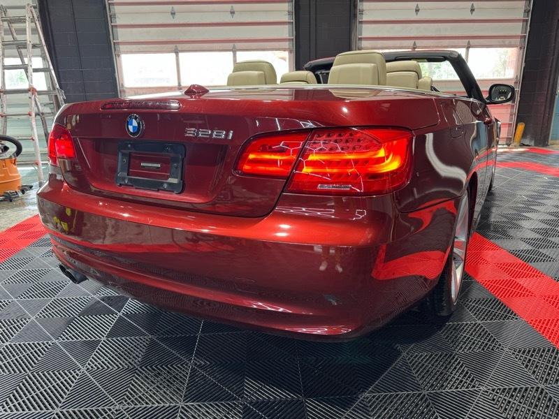 BMW 3-Series 328i Convertible 2011