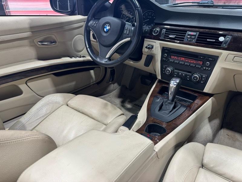 BMW 3-Series 328i Convertible 2011