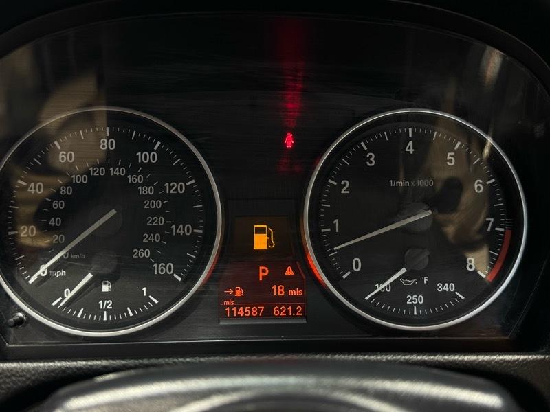 BMW 3-Series 328i Convertible 2011