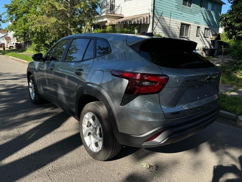 Chevrolet Trax LS 2025