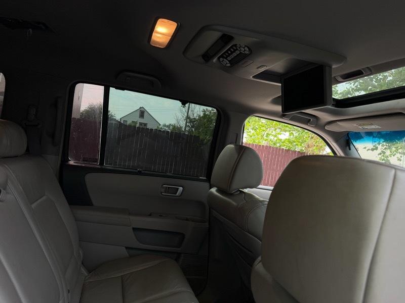 Honda Pilot Touring 4WD with DVD 2009