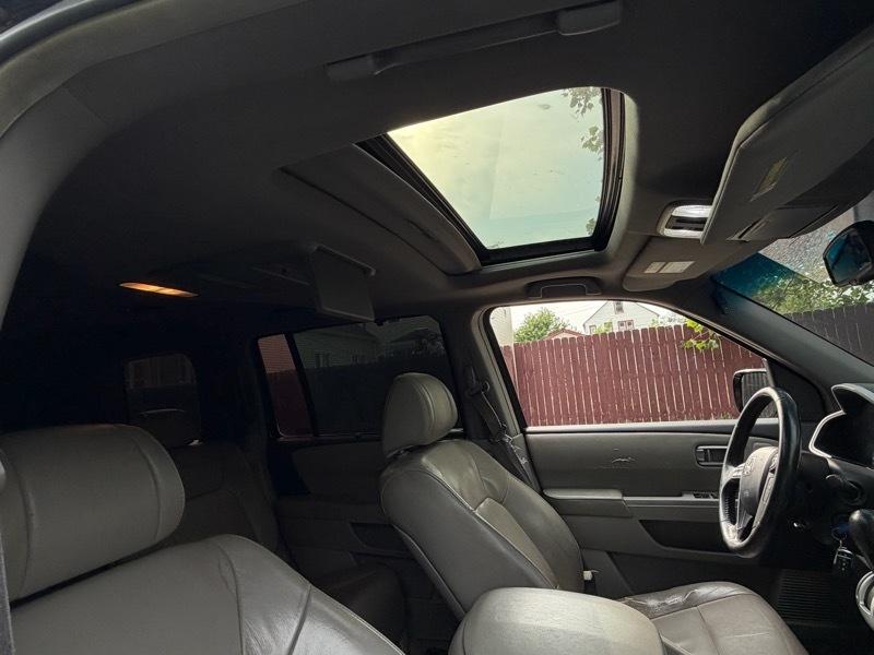 Honda Pilot Touring 4WD with DVD 2009