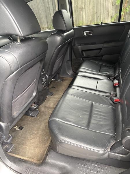 Honda Pilot Touring 4WD 5-Spd AT with DVD 2014