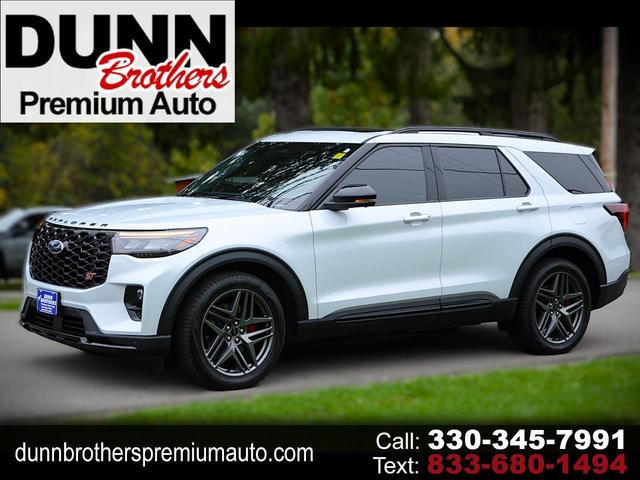 Space White Metallic 2026 Ford Explorer SUV / Crossover All-Wheel Drive Automatic