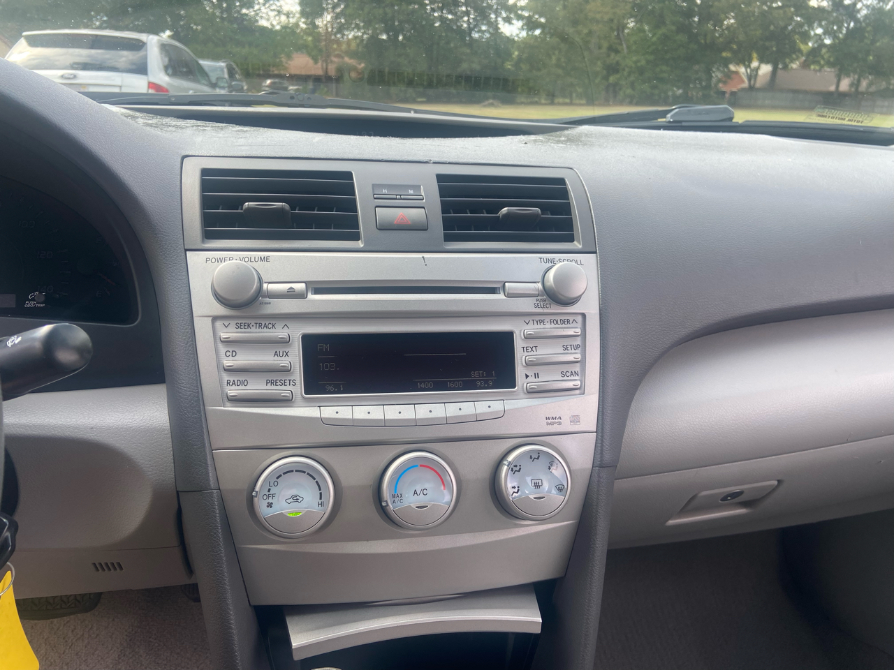 Toyota Camry Base 2011 Toyota Camry Base 2011