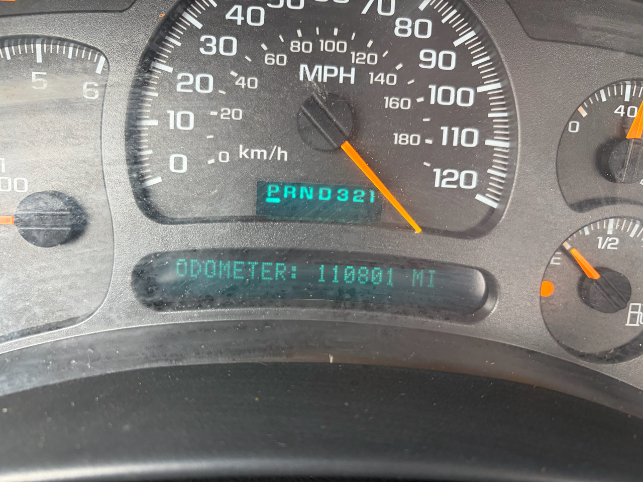 Chevrolet Silverado 1500 Short Bed 2WD 2004