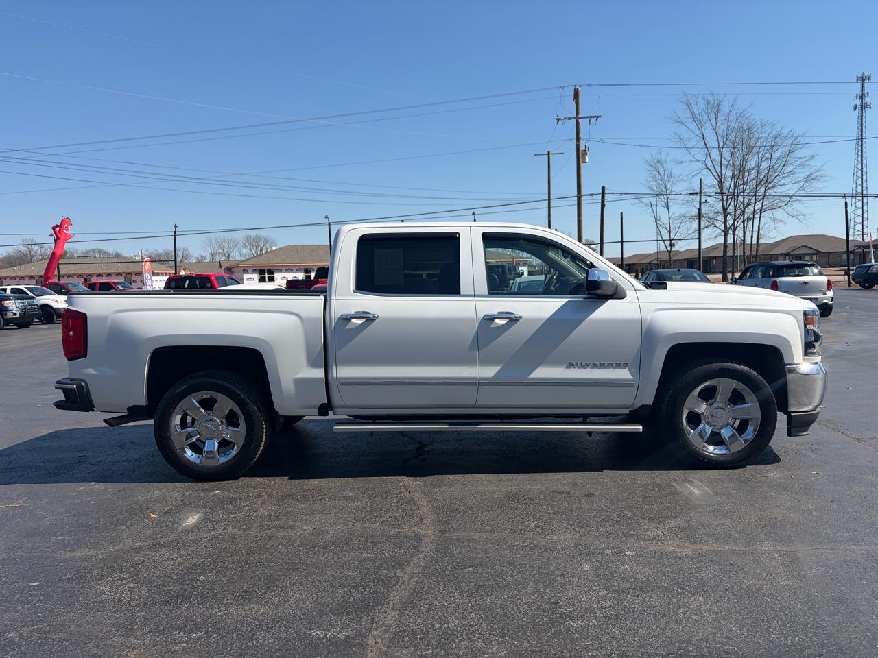 Chevrolet Silverado 1500 LTZ Crew Cab 2WD 2017
