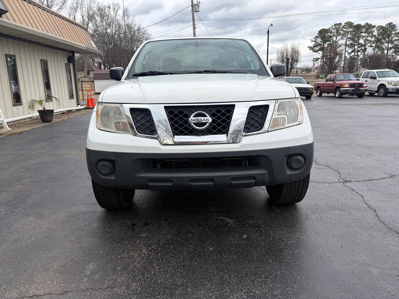 Nissan Frontier SV King Cab I4 5MT 2WD 2014