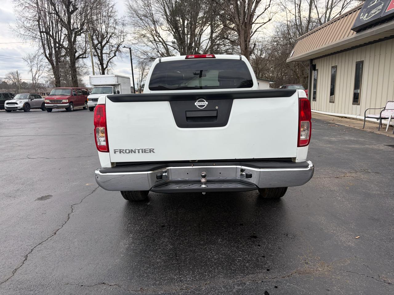 Nissan Frontier SV King Cab I4 5MT 2WD 2014