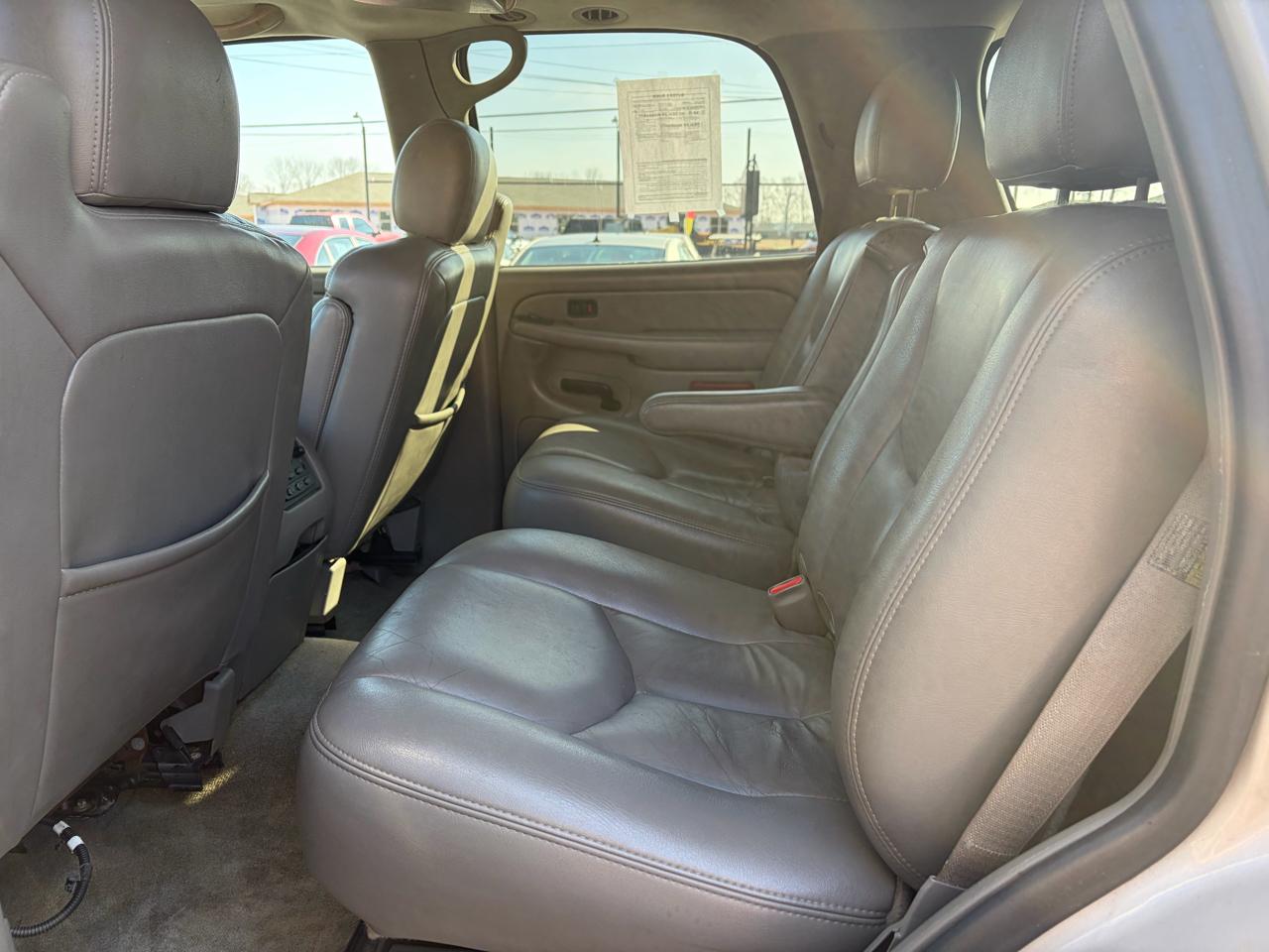 Chevrolet Tahoe 4WD 2004