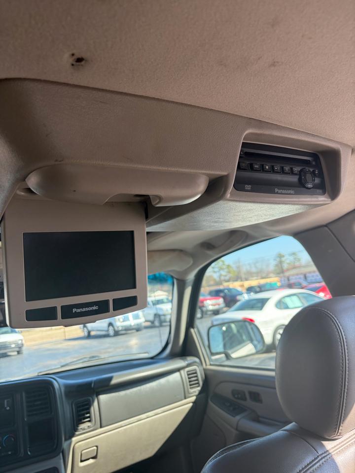 Chevrolet Tahoe 4WD 2004