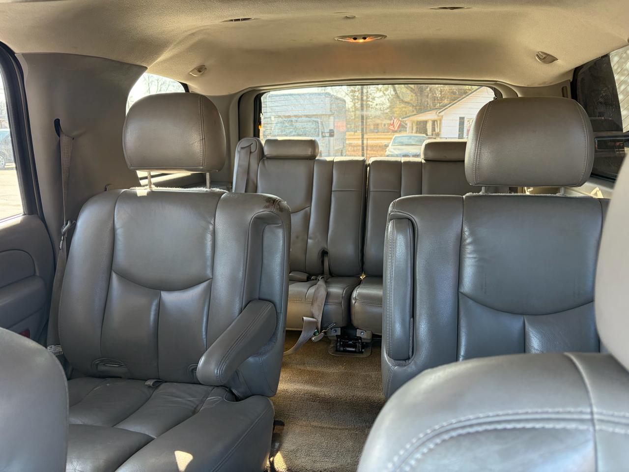 Chevrolet Tahoe 4WD 2004