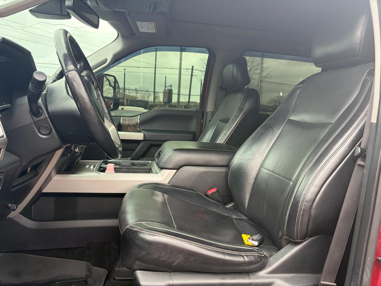 Ford F-250 SD Lariat Crew Cab 4WD 2017