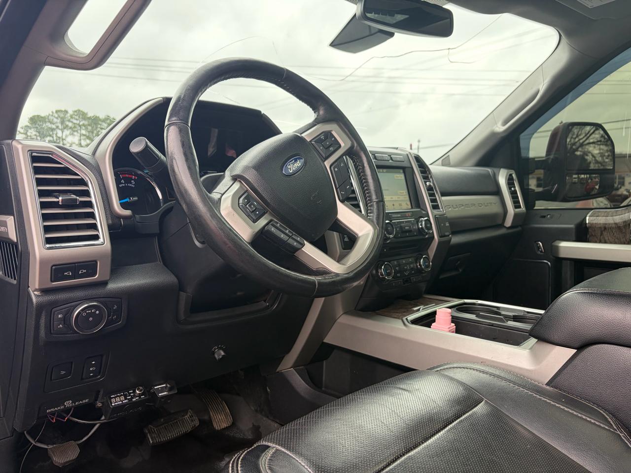 Ford F-250 SD Lariat Crew Cab 4WD 2017