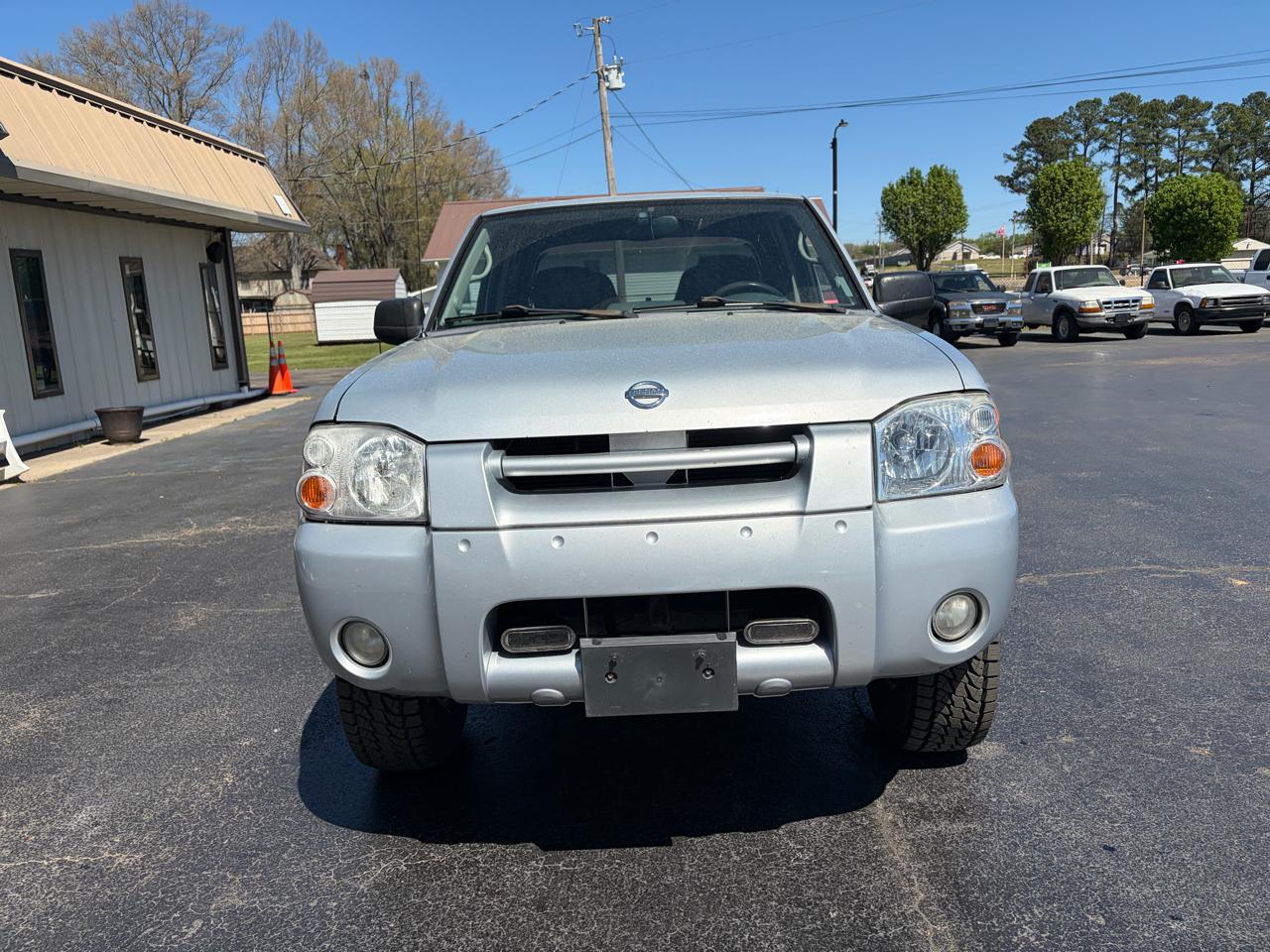 Nissan Frontier XE-V6 Crew Cab 4WD 2002