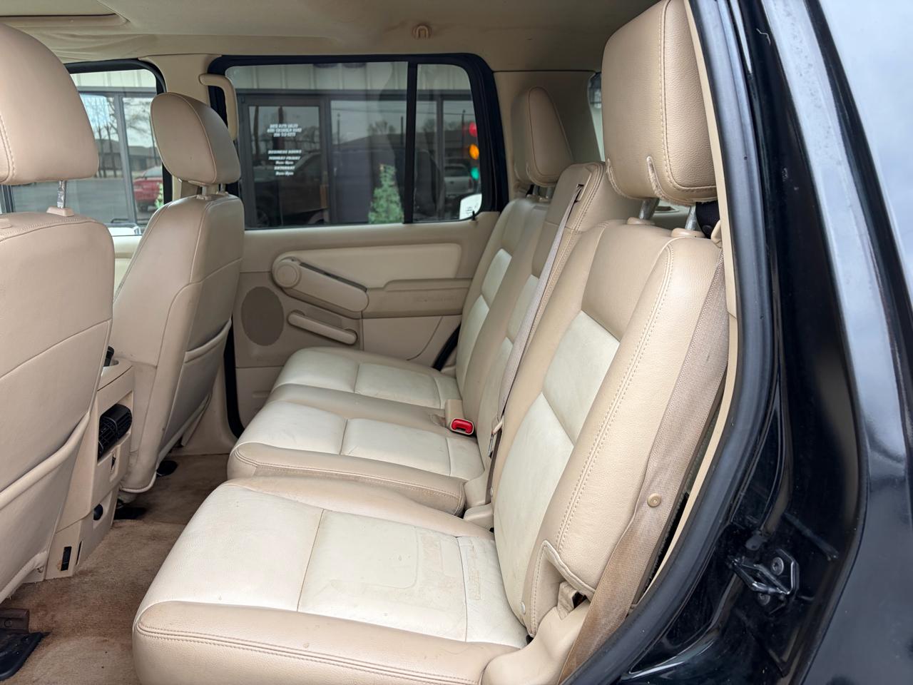 Ford Explorer XLT 4.0L 2WD 2006