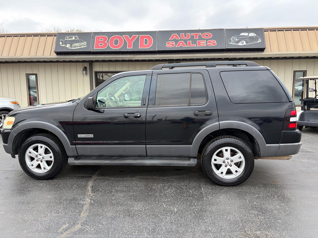 Ford Explorer XLT 4.0L 2WD 2006