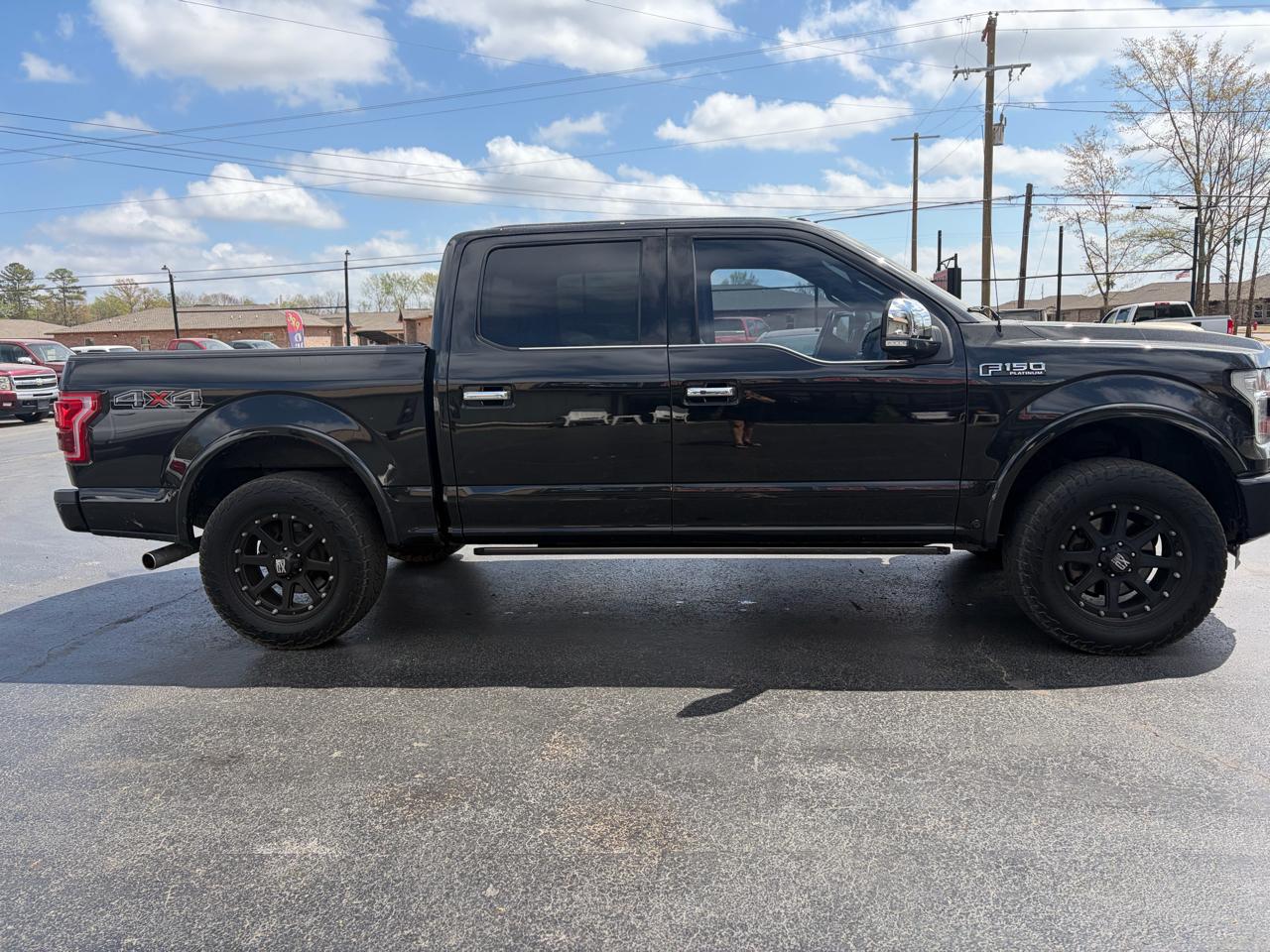 Ford F-150 XLT SuperCrew Short Bed 4WD 2015