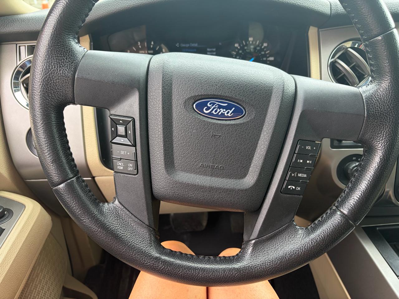 Ford Expedition EL XLT 4WD 2017