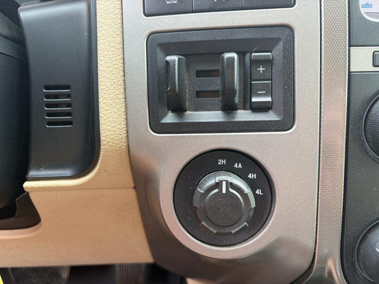 Ford Expedition EL XLT 4WD 2017