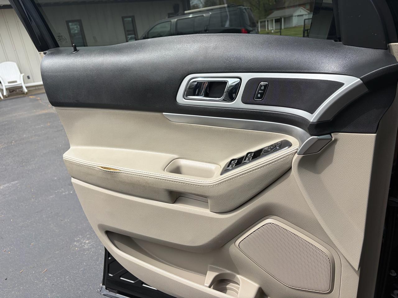 Ford Explorer XLT FWD 2014