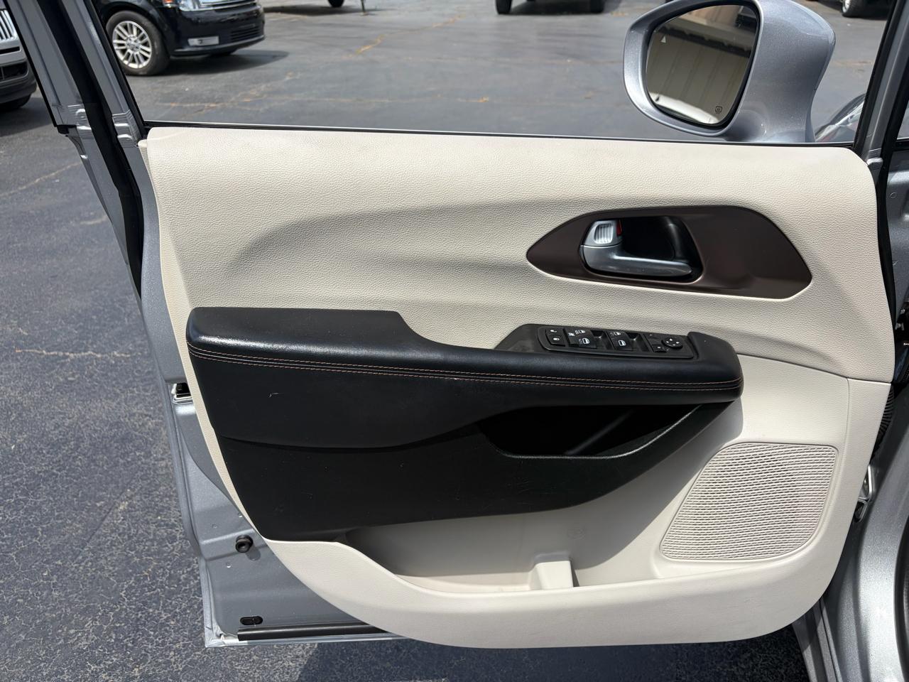 Chrysler Pacifica Touring-L Plus 2018