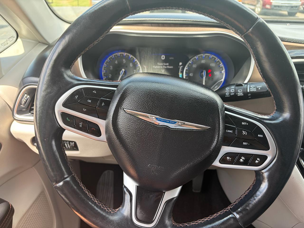 Chrysler Pacifica Touring-L Plus 2018