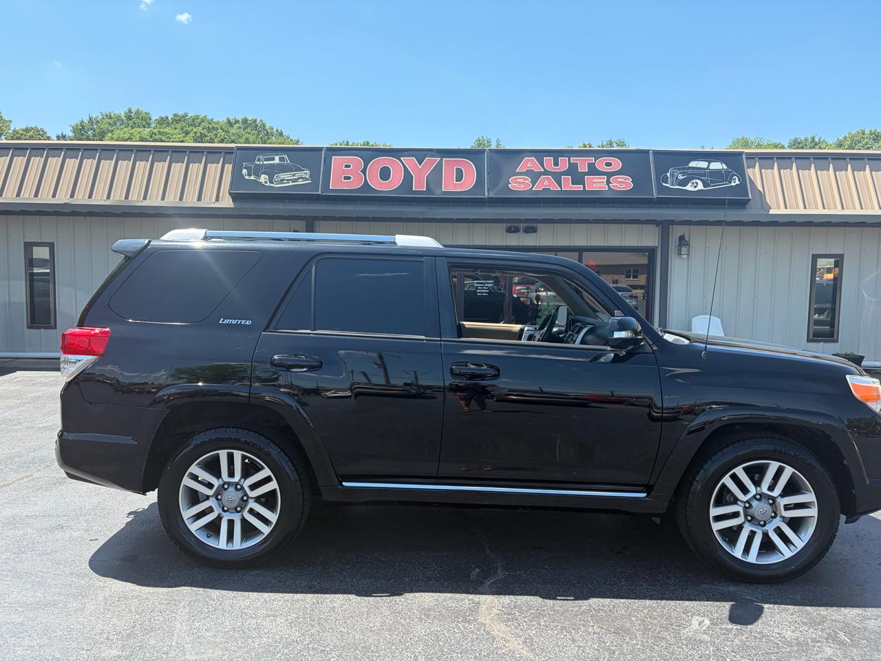 Toyota 4Runner SR5 2WD 2013