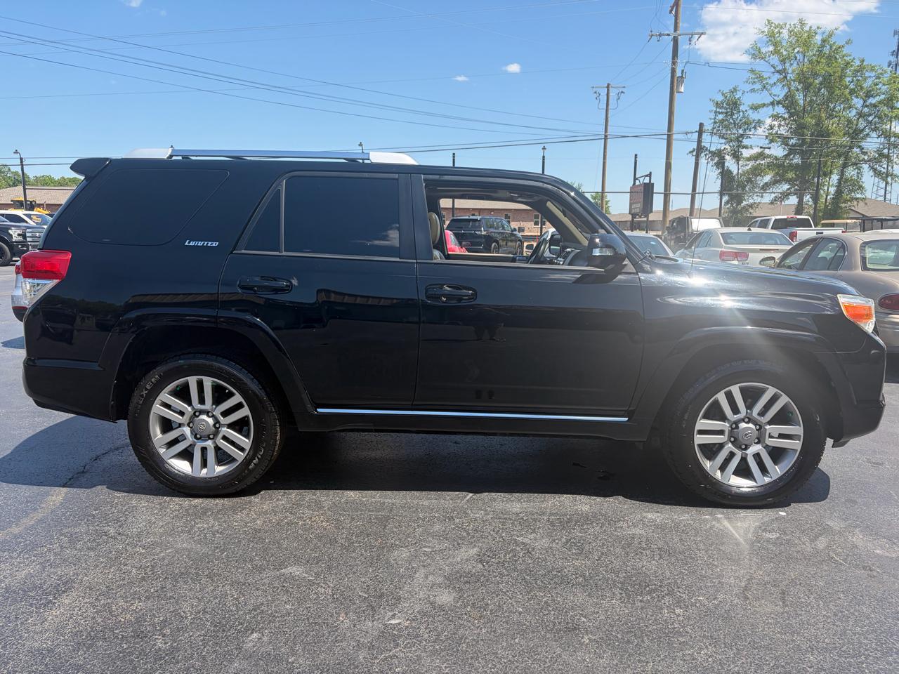 Toyota 4Runner SR5 2WD 2013