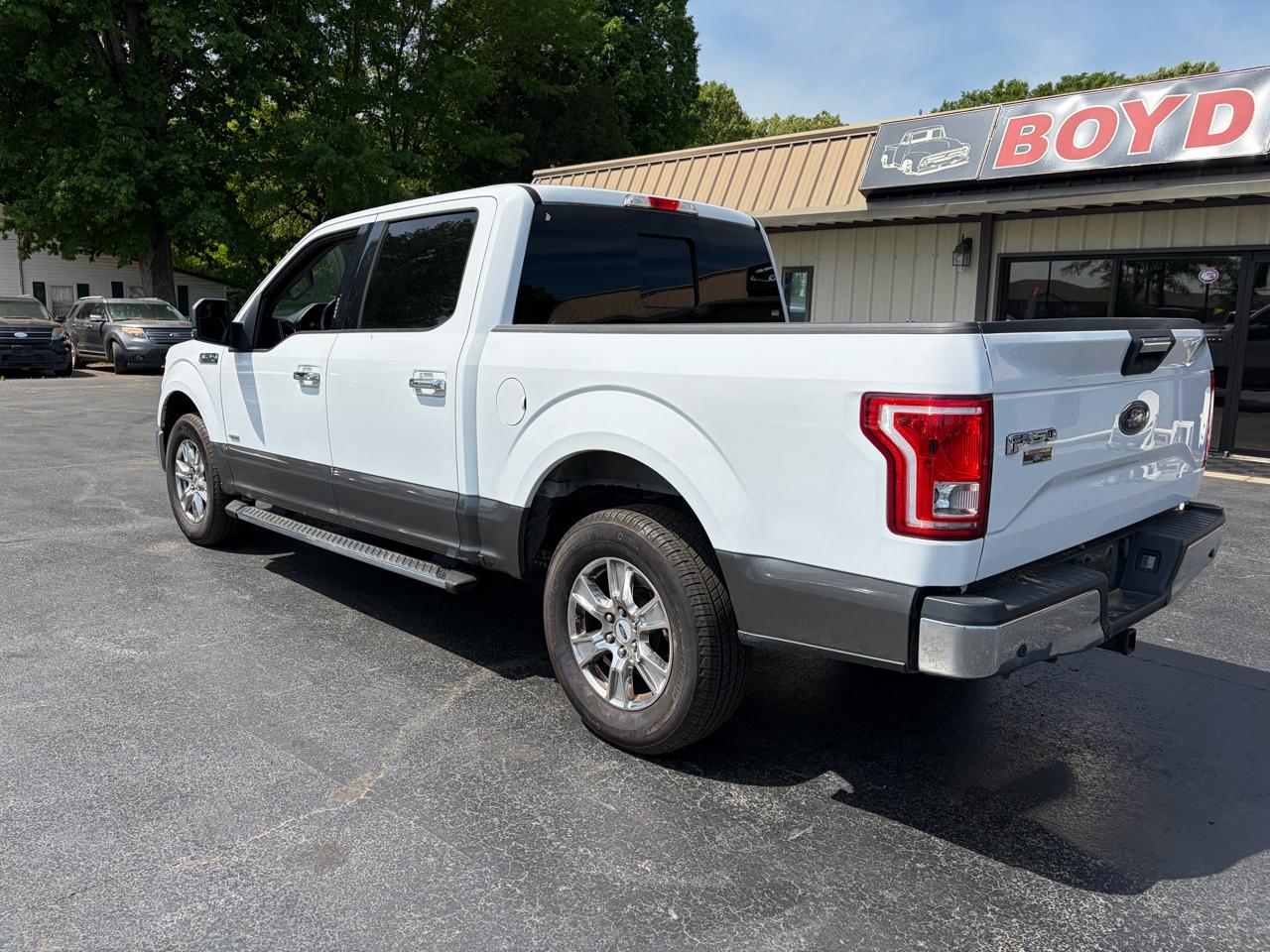 Ford F-150 XLT SuperCrew 5.5-ft. Bed 2WD 2015