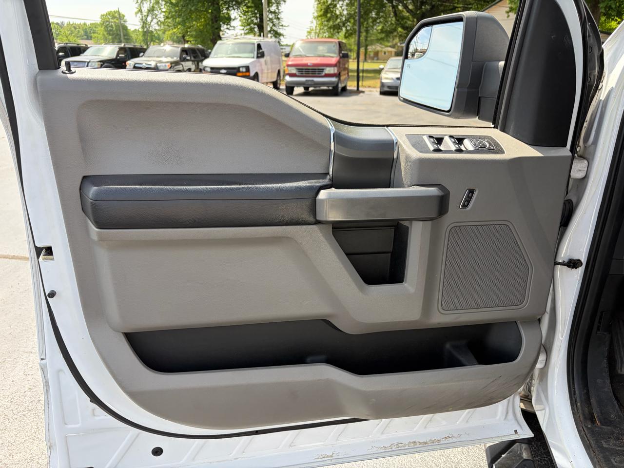 Ford F-150 XLT SuperCrew 5.5-ft. Bed 2WD 2015