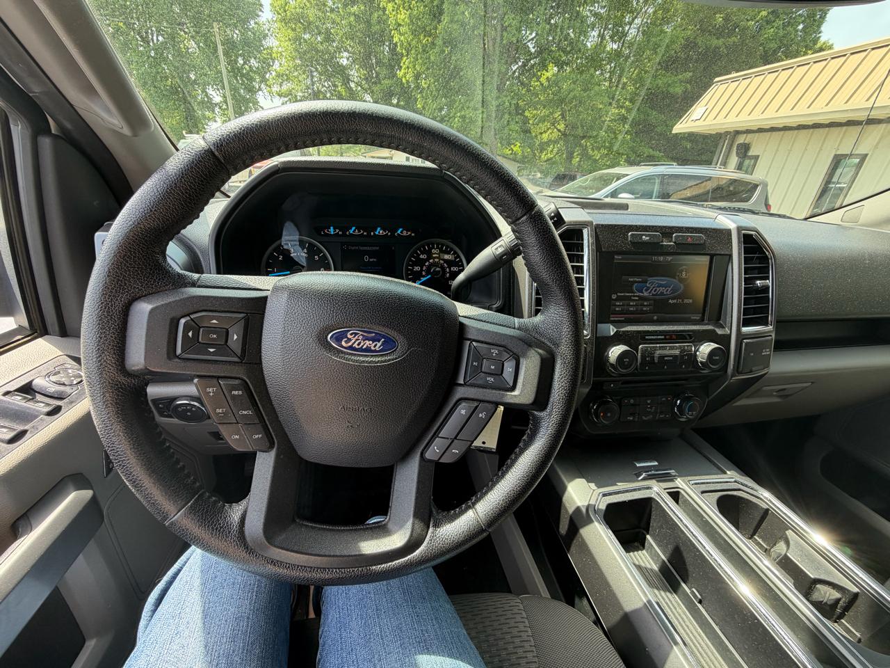 Ford F-150 XLT SuperCrew 5.5-ft. Bed 2WD 2015