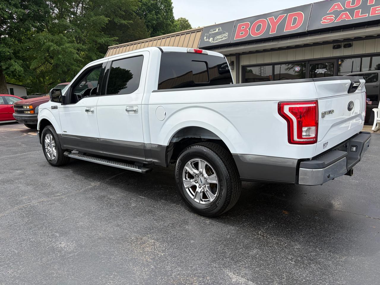 Ford F-150 XLT SuperCrew 5.5-ft. Bed 2WD 2015