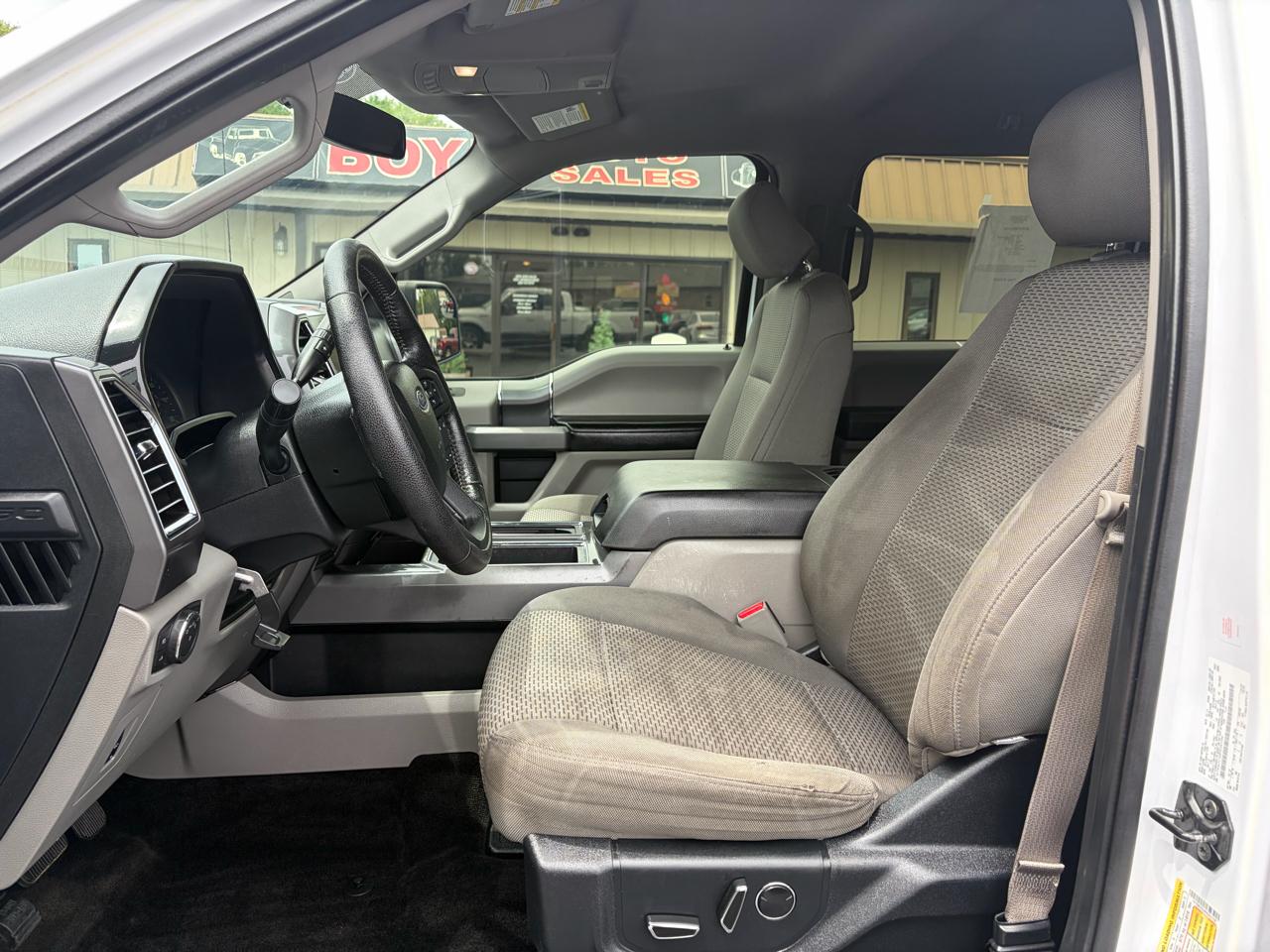 Ford F-150 XLT SuperCrew 5.5-ft. Bed 2WD 2015