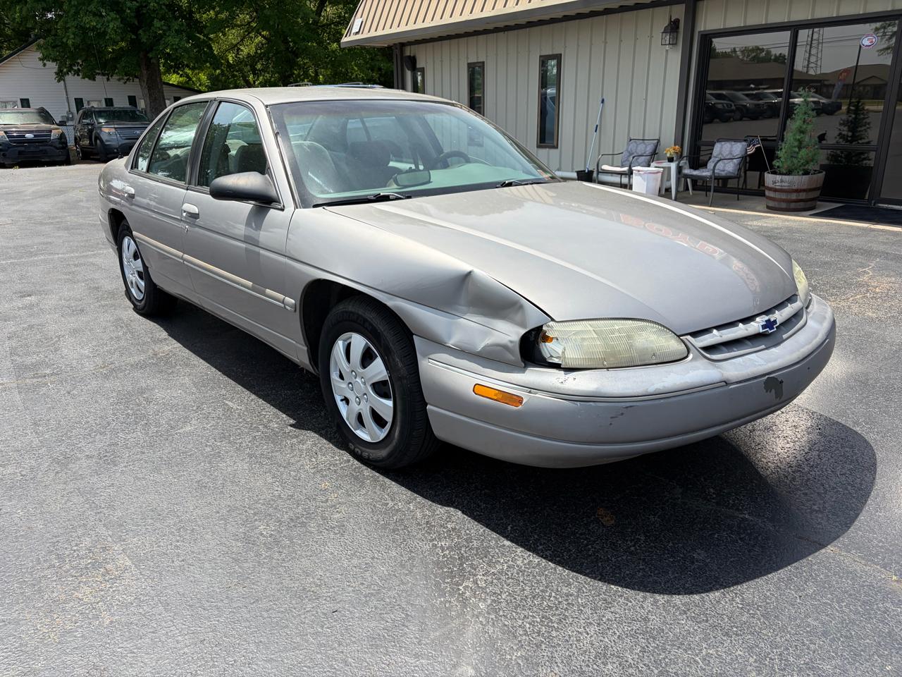 Chevrolet Lumina Sedan 1997