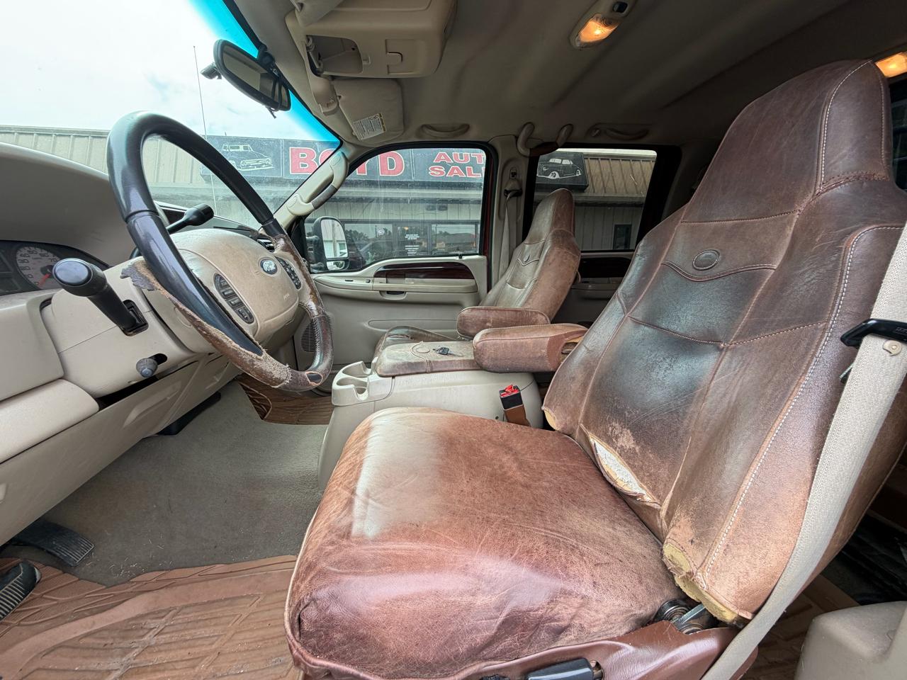 Ford F-350 SD Lariat Crew Cab 4WD DRW 2005