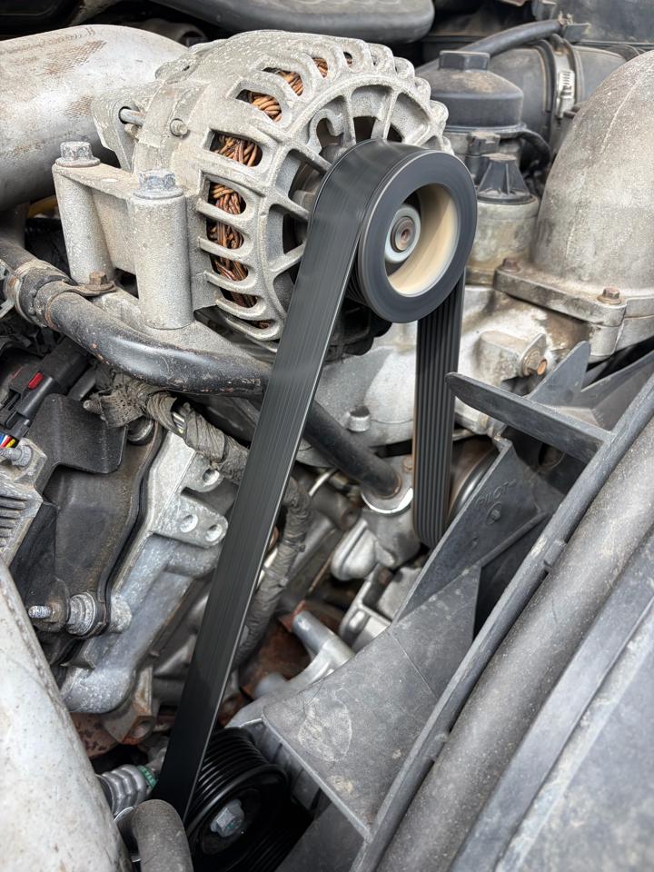 Ford F-350 SD Lariat Crew Cab 4WD DRW 2005