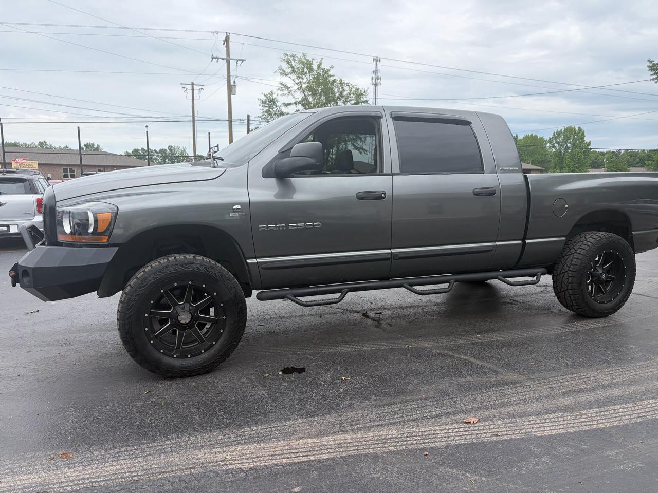 Dodge Ram 2500 Laramie Mega Cab 4WD 2006