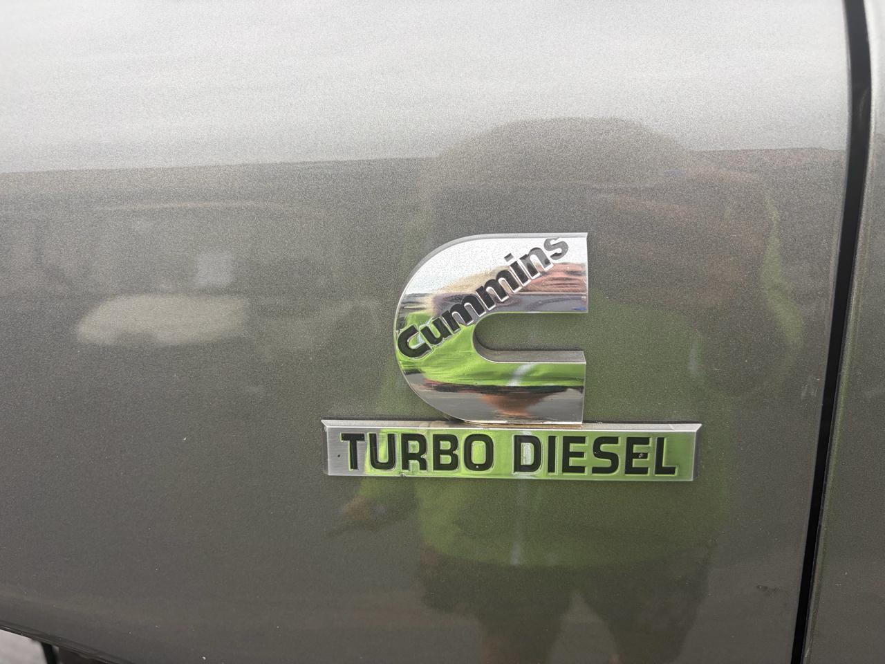 Dodge Ram 2500 Laramie Mega Cab 4WD 2006