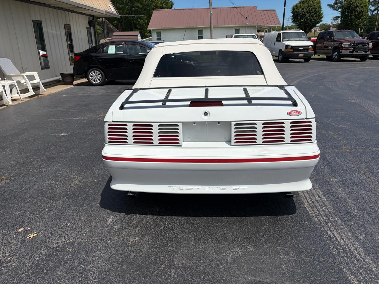 Ford Mustang GT convertible 1990