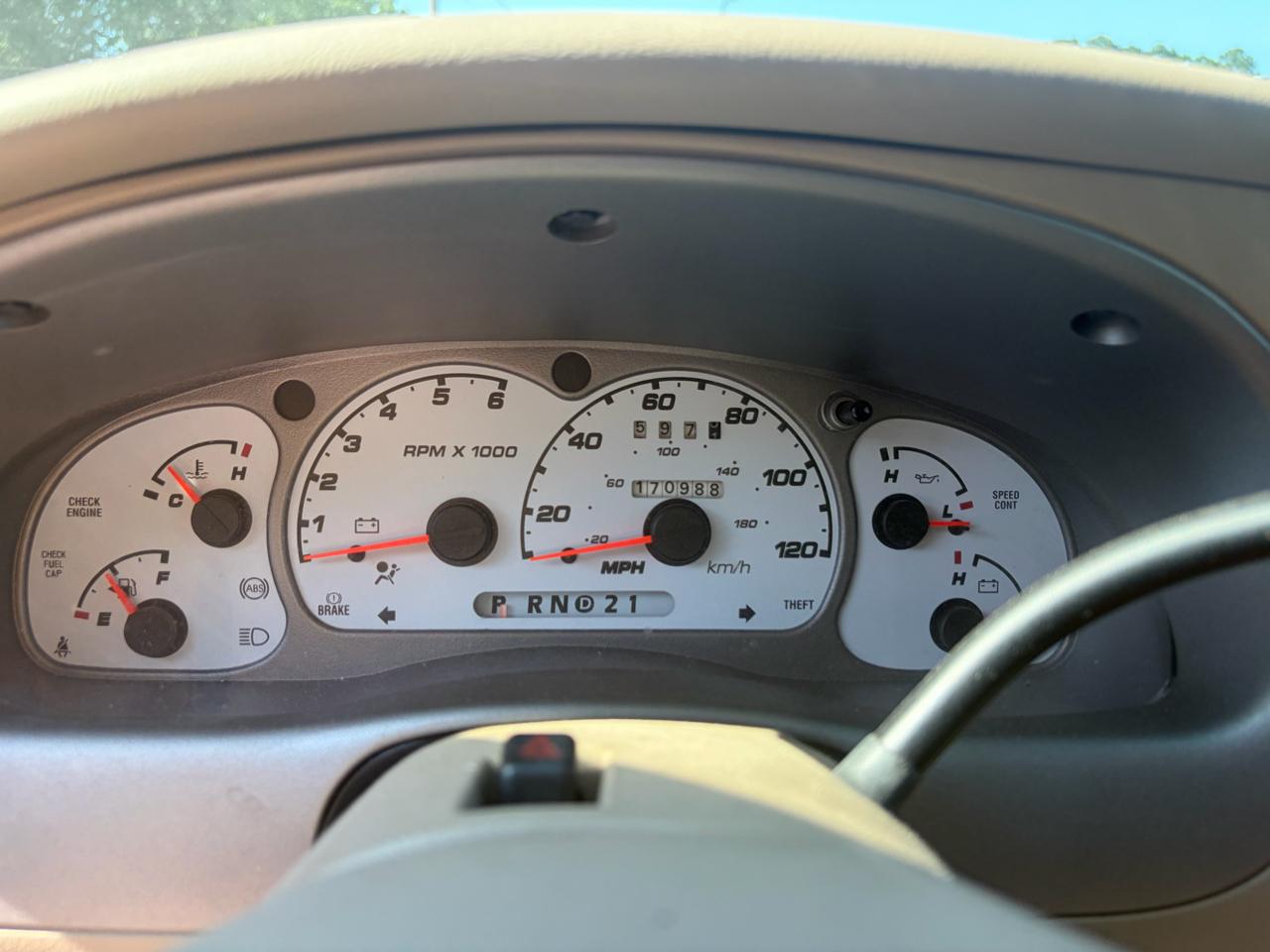 Ford Explorer Sport XLS 2WD 2003