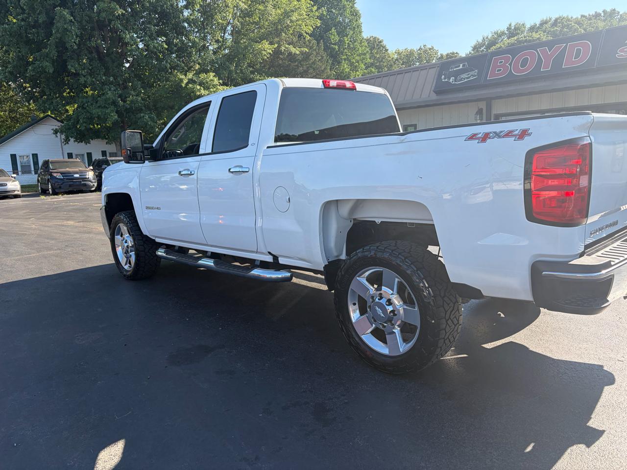 Chevrolet Silverado 2500HD Work Truck Double Cab Long Box 4WD 2017
