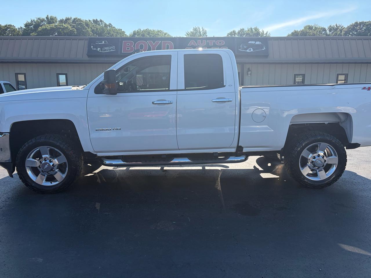Chevrolet Silverado 2500HD Work Truck Double Cab Long Box 4WD 2017