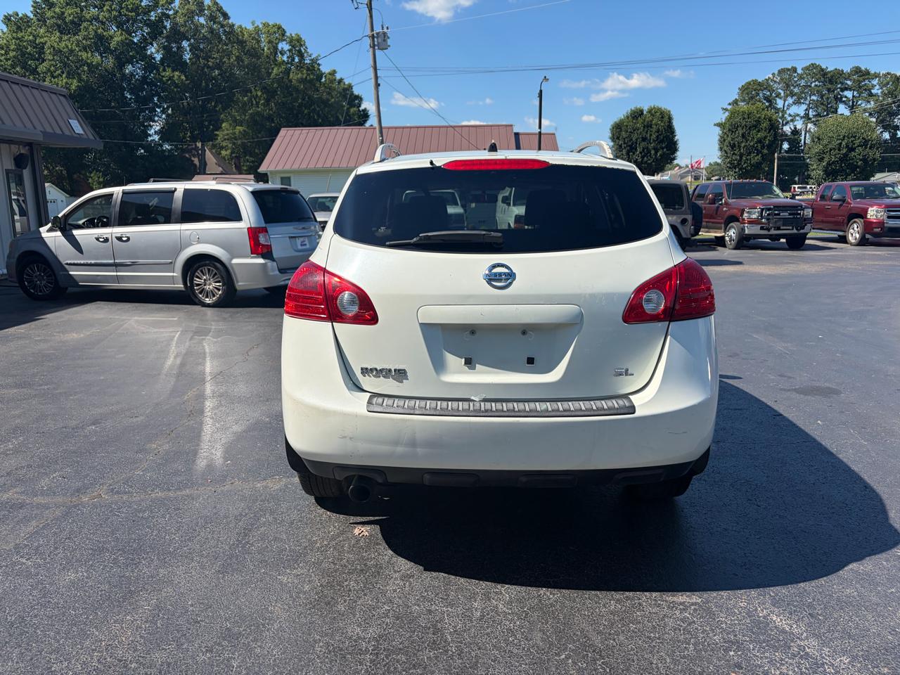 Nissan Rogue S 2WD 2010