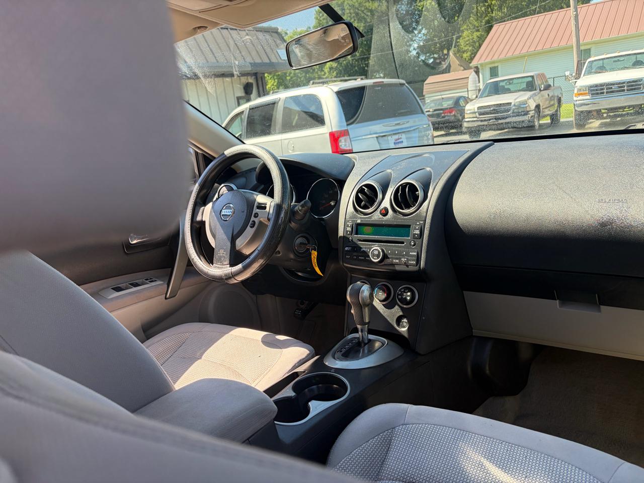 Nissan Rogue S 2WD 2010