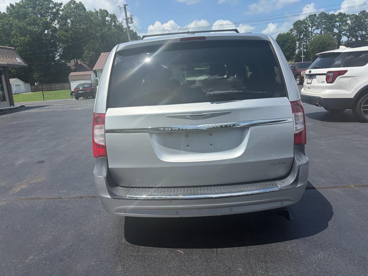 Chrysler Town & Country Limited 2011