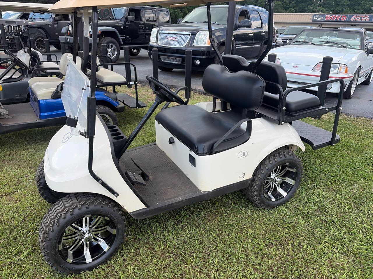 EZGO Golf Cart  2021