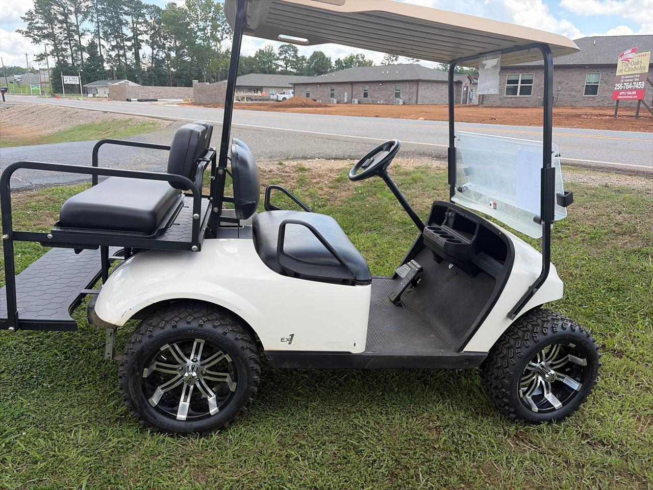 EZGO Golf Cart  2021