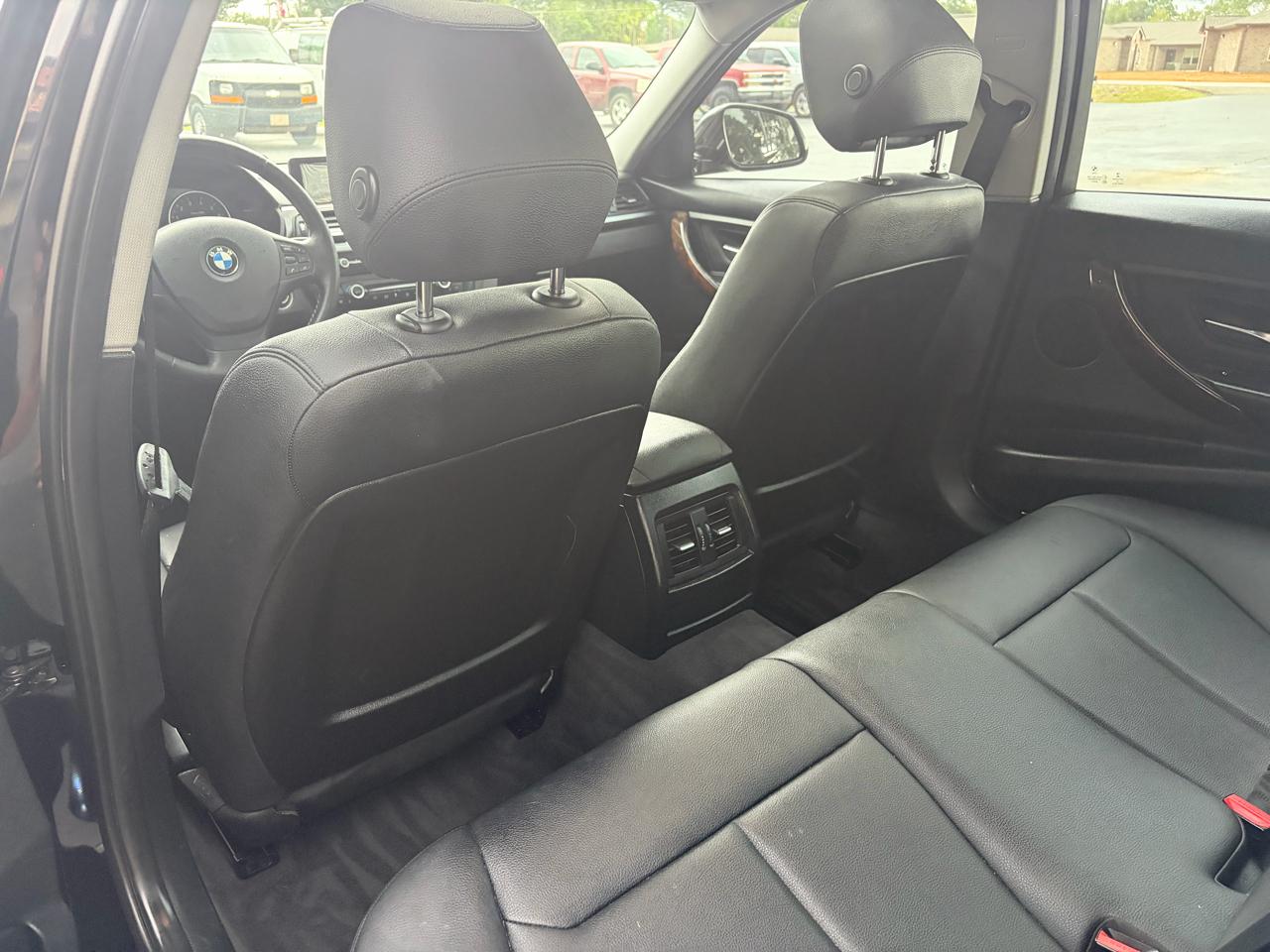 BMW 3-Series 320i Sedan 2015