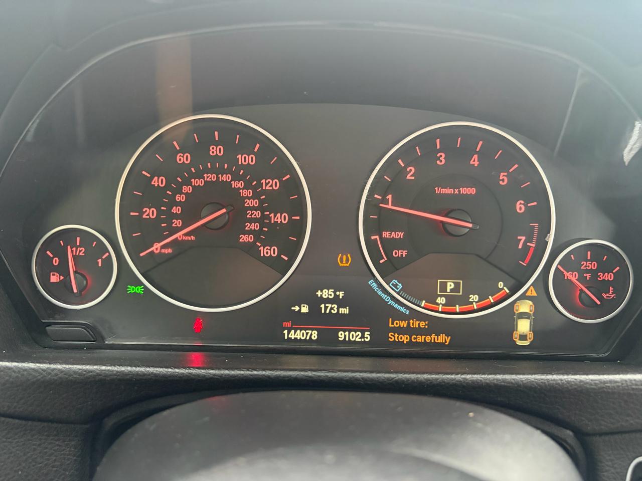 BMW 3-Series 320i Sedan 2015